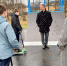Глава Электрогорска Сергей Дорофеев совместно с депутатом Московской областной Думы Линарой Самединовой посетили скейт-площадку в городском парке - Городской округ Электрогорск